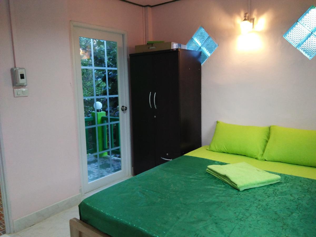 9Sathanee Ko Lanta Extérieur photo