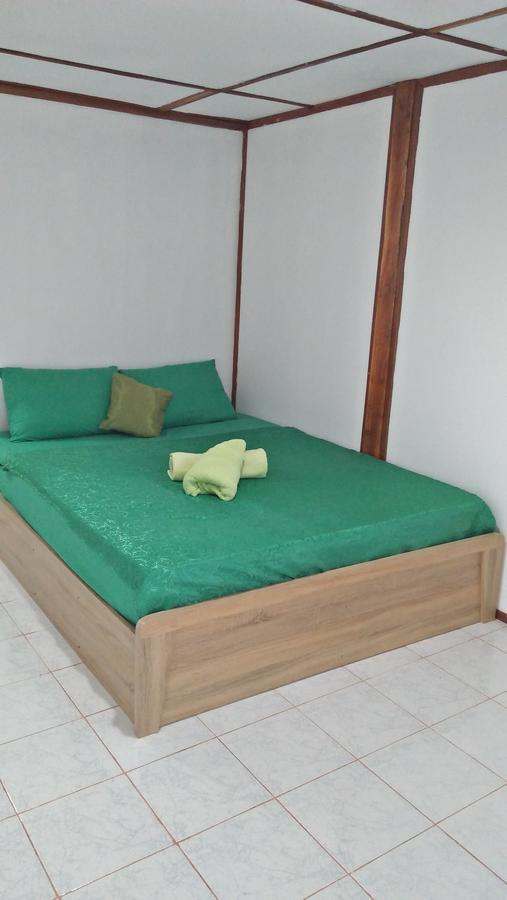 9Sathanee Ko Lanta Extérieur photo